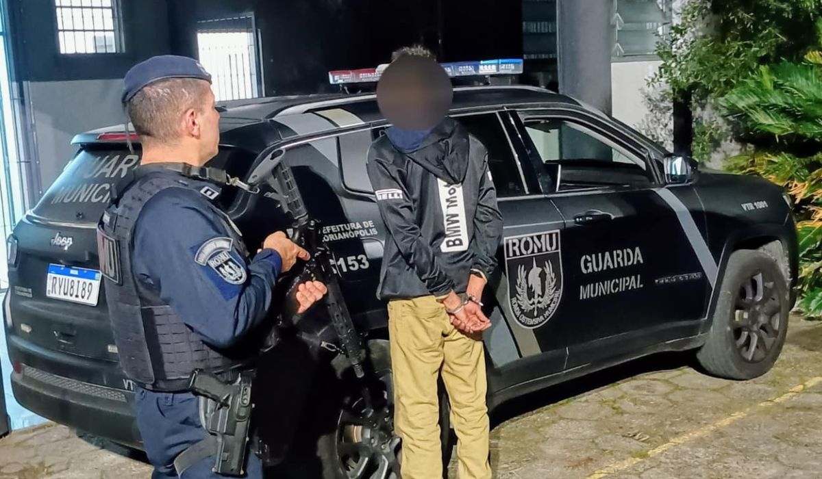 Fugitivo por oito homicídios no RS é preso após tentativa de assalto em Florianópolis