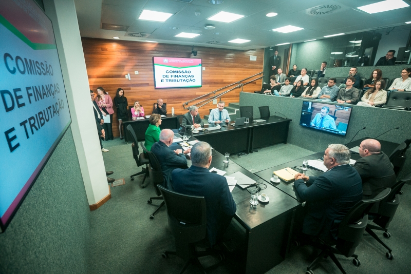 Audiência Pública debate hoje a Universidade Gratuita