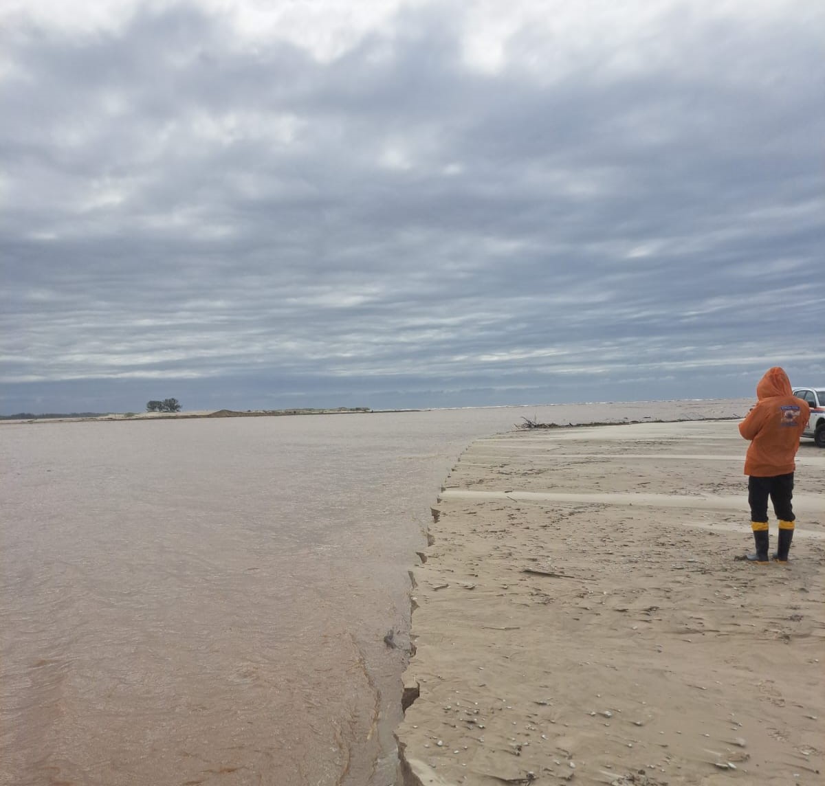 Rio Araranguá: Barra segue com bom escoamento