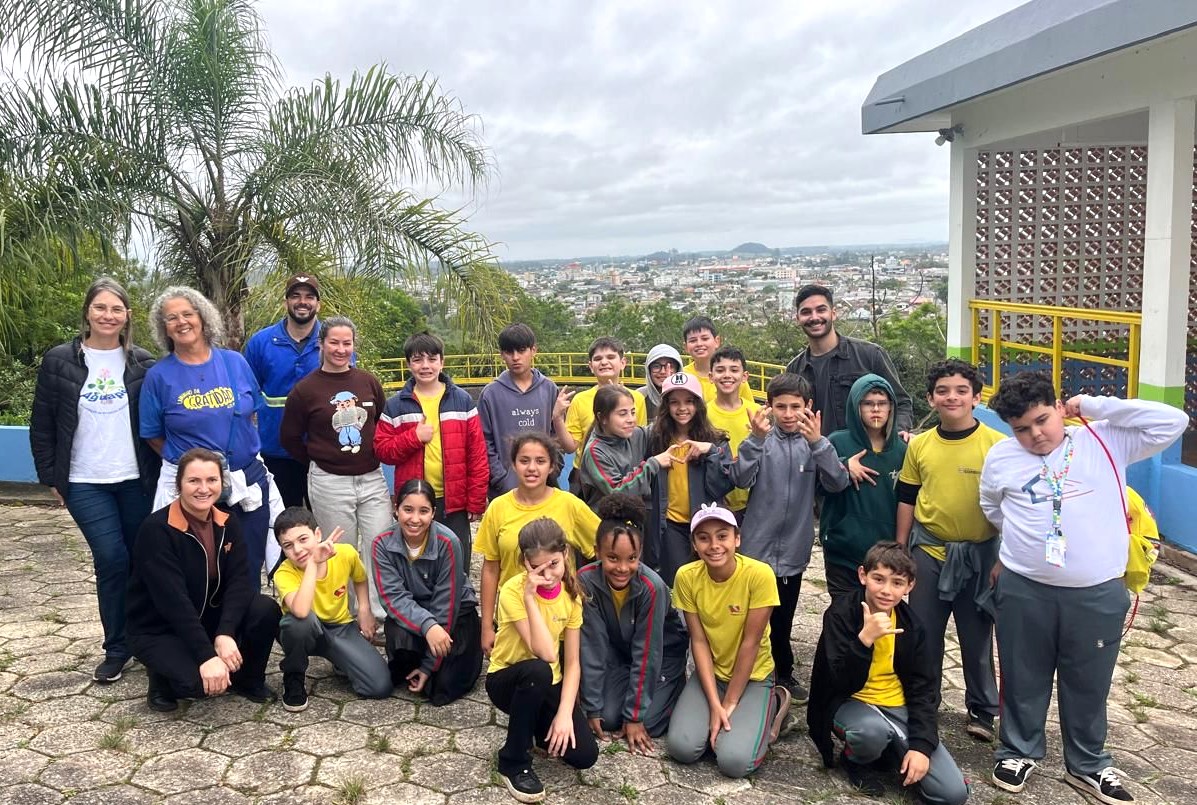 Sombrio Saneamento recebe alunos na ETA e reforça educação para o uso da água tratada