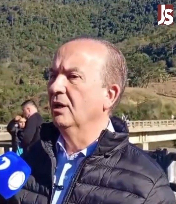 Jorginho Mello rebate polêmica após confusão em obras de barragem em José Boiteux 