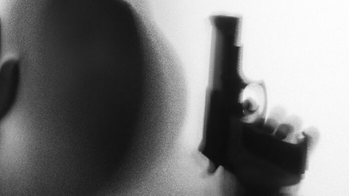 Mulher é morta a tiros dentro de um carro durante crime em Bom Retiro